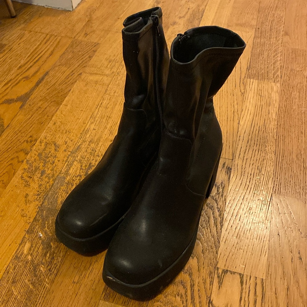 Steve Madden Platform Ankle Bootie